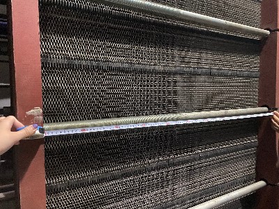 清潔能源小區供熱站板式換熱器替換，技術工程師現場勘察找原因選方案